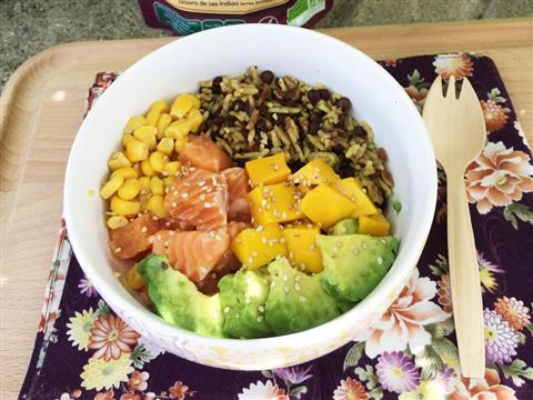 Poke bowl saumon mariné au miso blanc, légumes & graines Express DANIVAL 